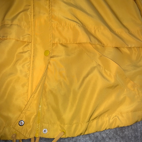 H&M yellow rain jacket with drawstring - Picture 7 of 9